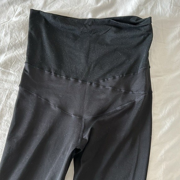 Nike maternity tights - size small - Picture 3 of 4